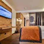Traumhotel Alpina Superior (adults Only) 겔로스