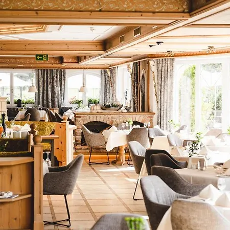 فندق Traumhotel Alpina Adults Only, Yoga, Ayurveda جيرلوس