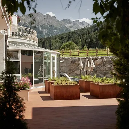 Otel Traumhotel Alpina Superior --yoga Und Ayurvedahotel (adults Only) 5*