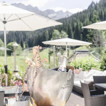 Otel Traumhotel Alpina Superior --yoga Und Ayurvedahotel (adults Only) 5*
