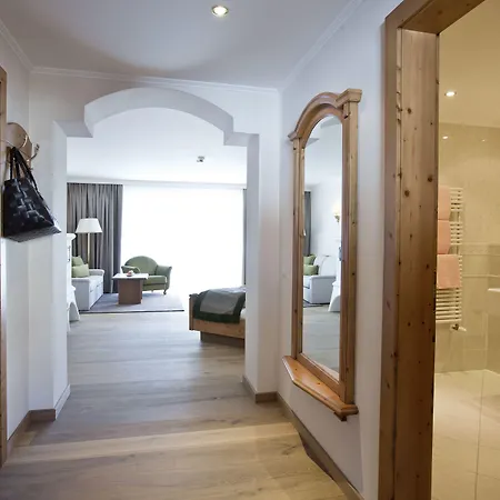 فندق Traumhotel Alpina Adults Only, Yoga, Ayurveda جيرلوس