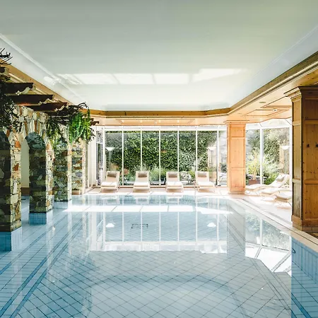 Traumhotel Alpina Superior Hotel 5*