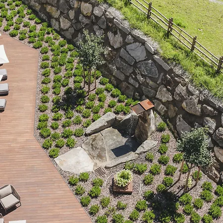 Traumhotel Alpina Superior (adults Only) Отель