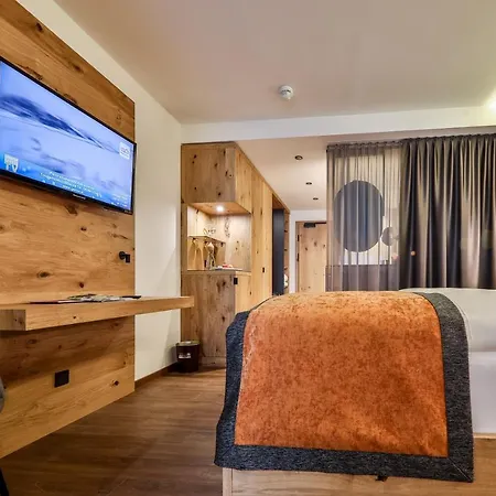 Traumhotel Alpina Superior --yoga Und Ayurvedahotel (adults Only) Gerlos