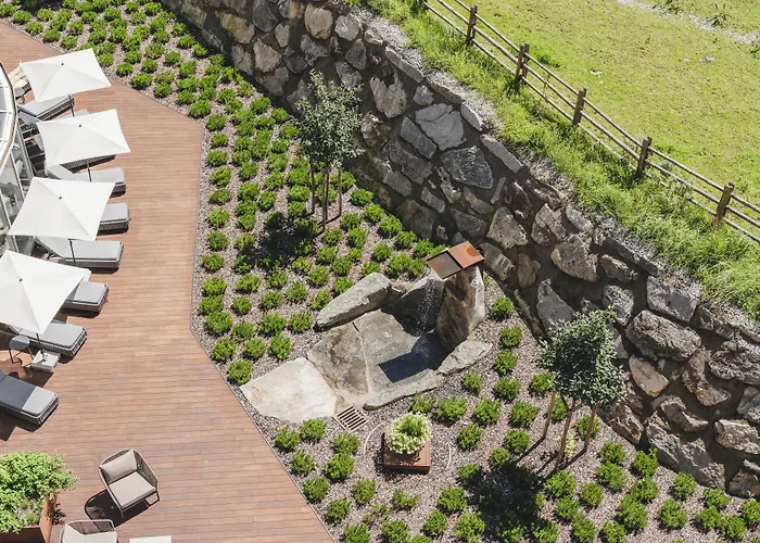 Traumhotel Alpina Superior (adults Only) Otel