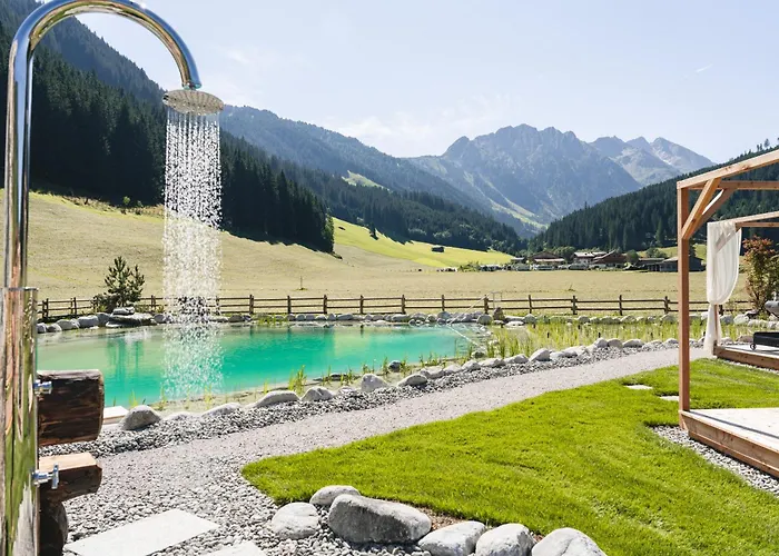 Traumhotel Alpina Superior (adults Only) Отель Герлос